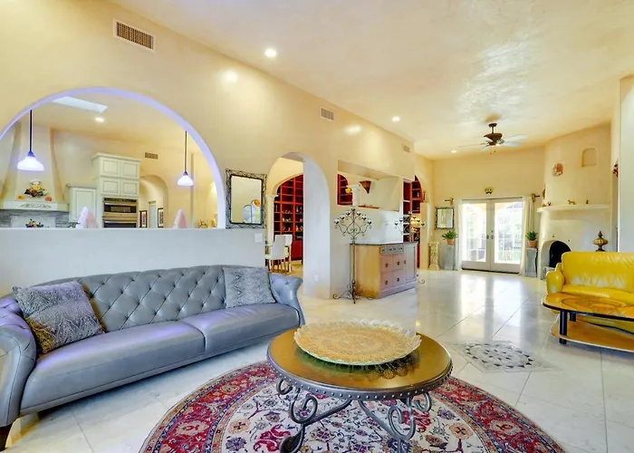 Pet-friendly Vacation W/ Huge Yard! * Tucson