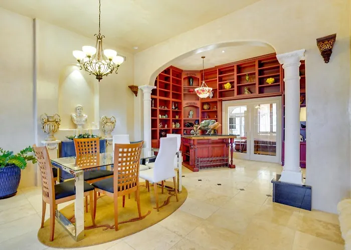 Pet-friendly Vacation W/ Huge Yard! Tucson